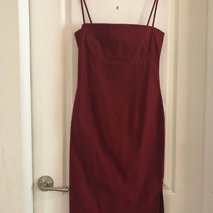 Flattering  red body con maxi dress 💛🌙⭐️ brand